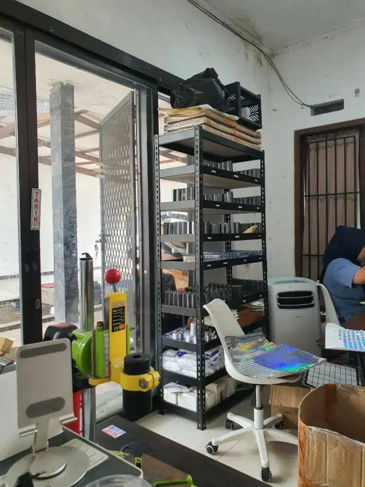 Lowongan kerja bagian packing/kemas parfum