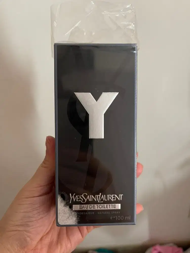 Parfum pria ysl