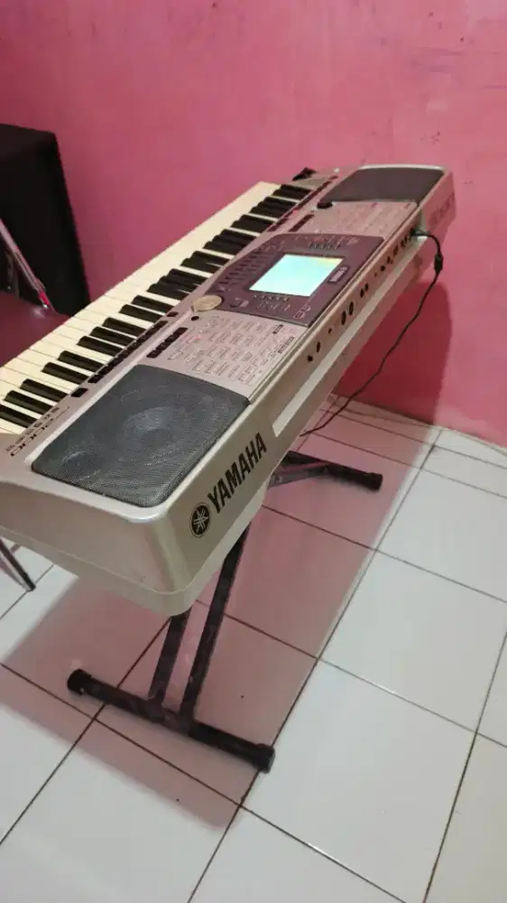 Keyboard yamaha PSR 2000