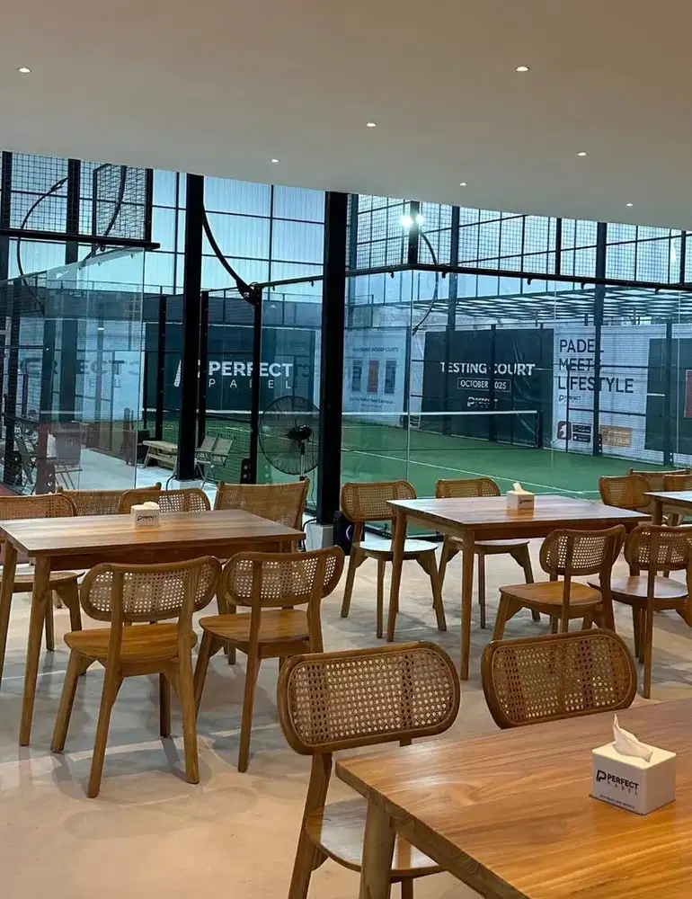 Dicari karyawan waiter waitress cafe