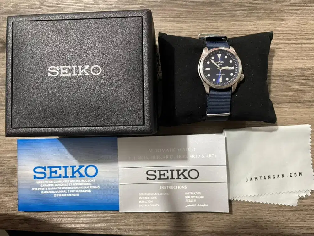Jam Tangan Seiko 5 Sport SRPE63K1
