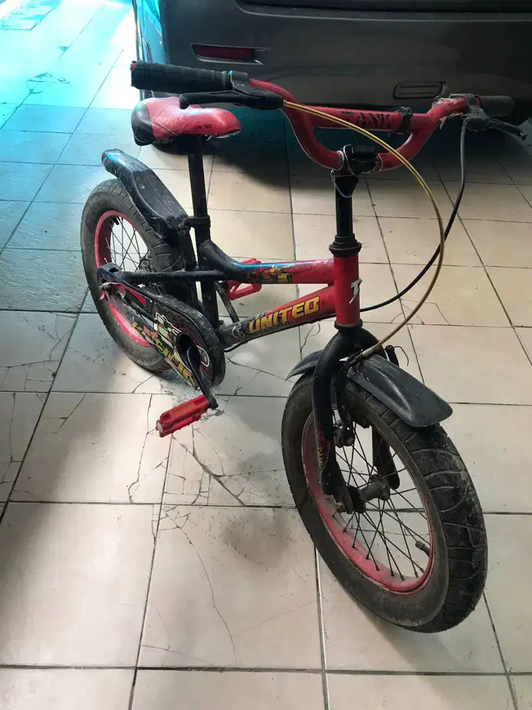 SEPEDA ANAK UNITED TANK 16 INCH BEKAS MINUS LEHER/PENJEPIT STANG PATAH
