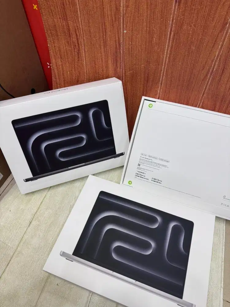 Macbook Pro M5 chip 16/512GB 14-inch garansi resmi baru segel