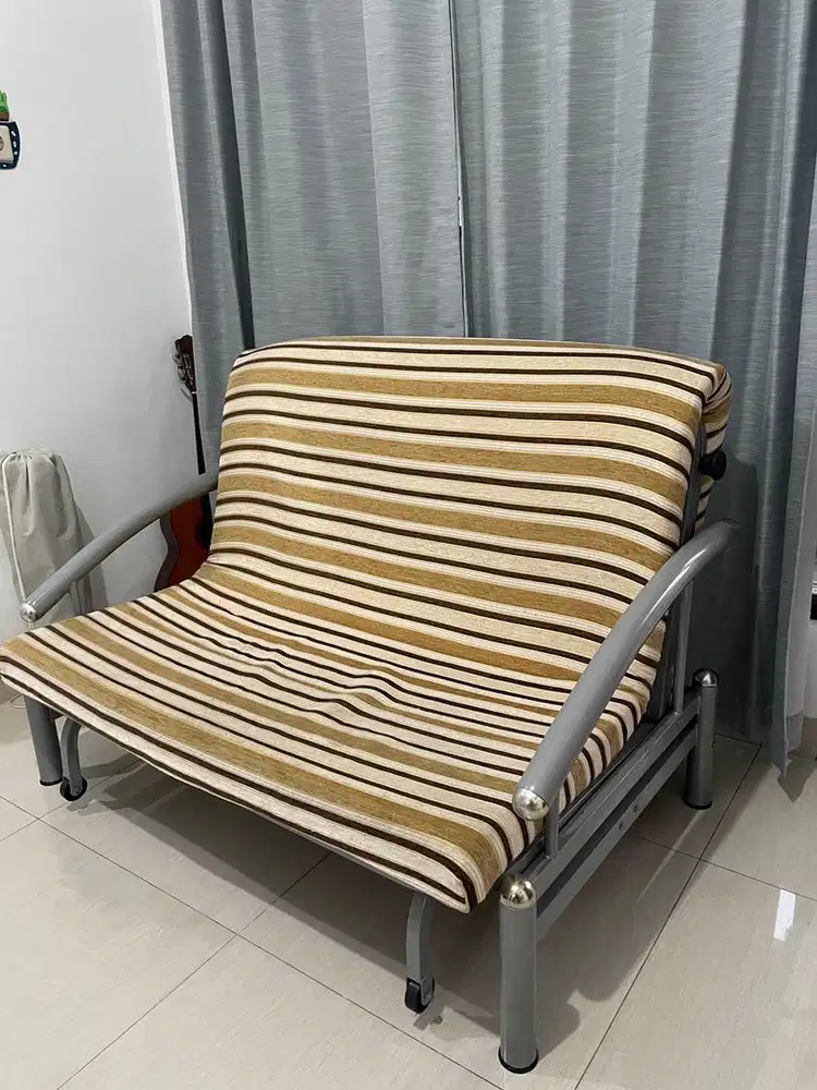 SOFA LIPAT BISA JADI KASUR