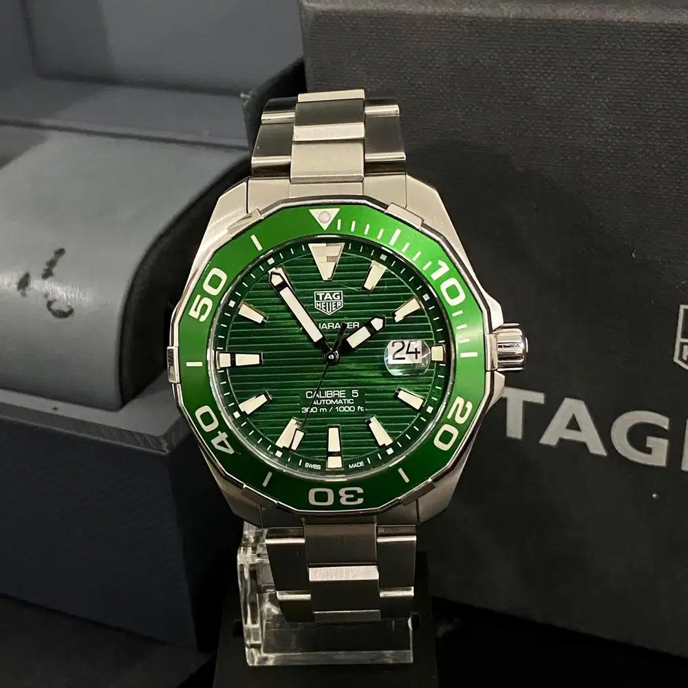 TAG Heuer Aquaracer 300M Hulk WAY201S automatic 43mm