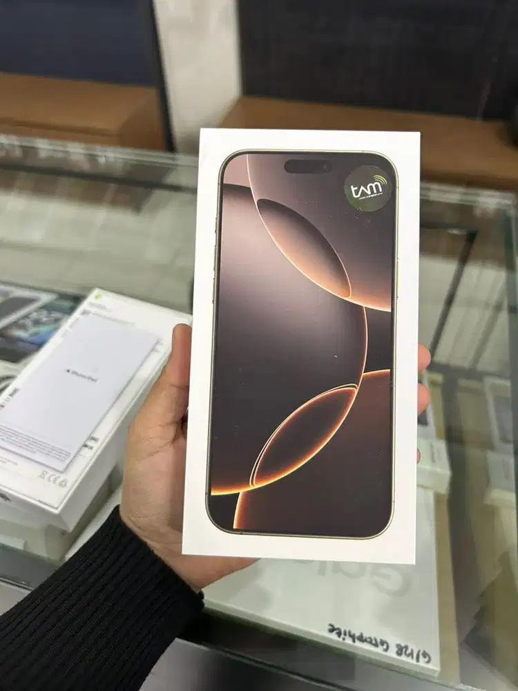 IPhone 16 pro 128 desert