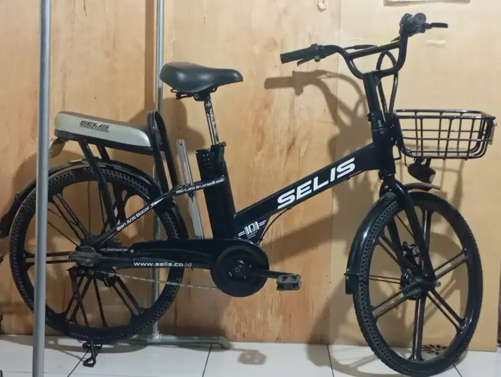 Sepeda Listrik kondisi prima