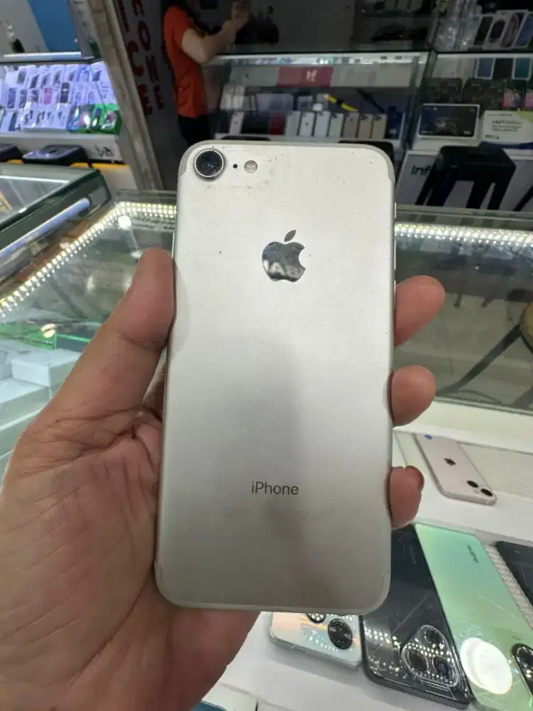 IPHONE 7 32GB JARINGAN PERMANEN