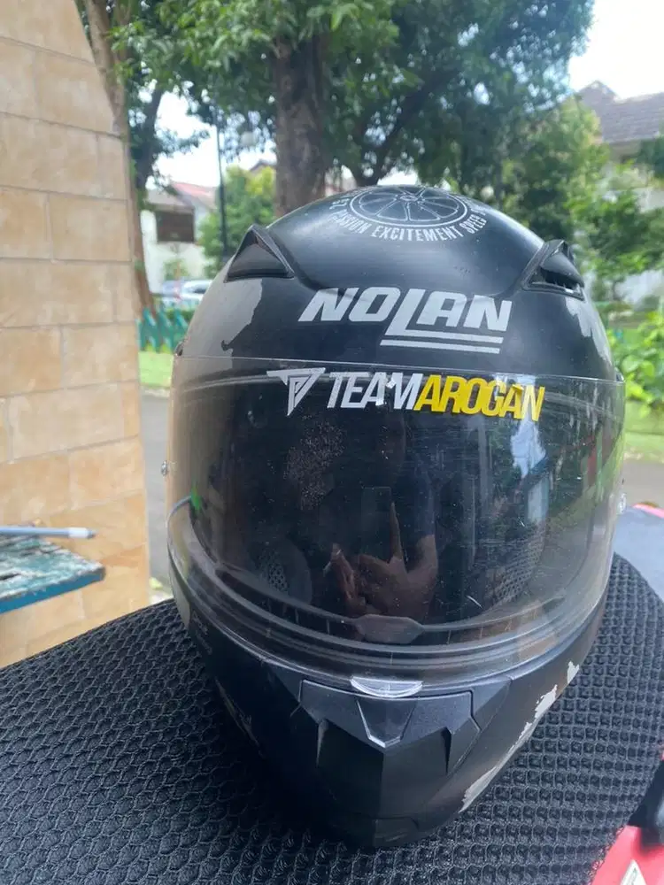 Jual helm nolan bekas jarang pakai