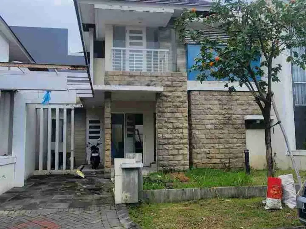 Rumah 2 Lantai Royal Residence Wiyung Cluster Depan