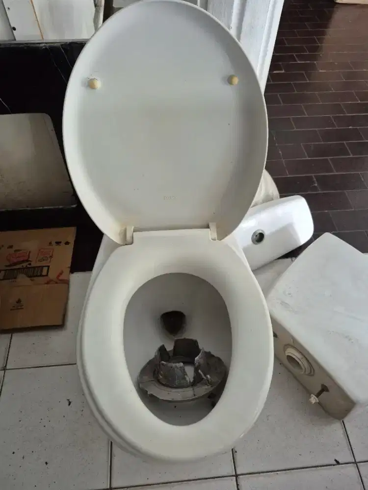 Kloset Toto CW702J / SW784JP