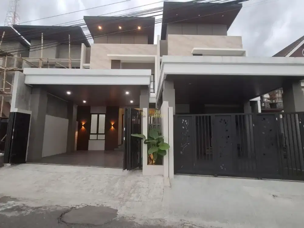 RUMAH 2 LANTAI, SIAP HUNI, 11 MENIT KE KAMPU UII JOGJA DI NGAGLIK