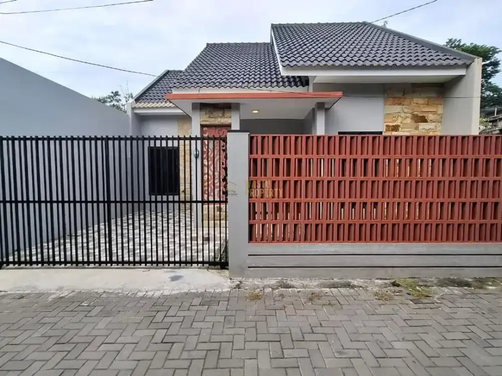 RUMAH MODERN, 8 MENIT KE KAMPUS UPN JOGJA DI NGEMPLAK, SLEMAN