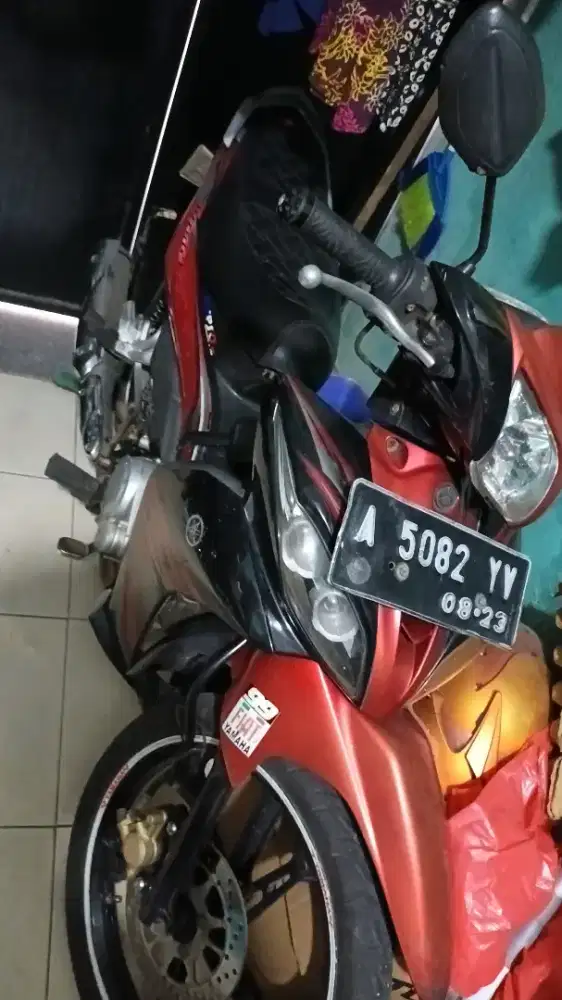 Jupiter cw warna merah maroon