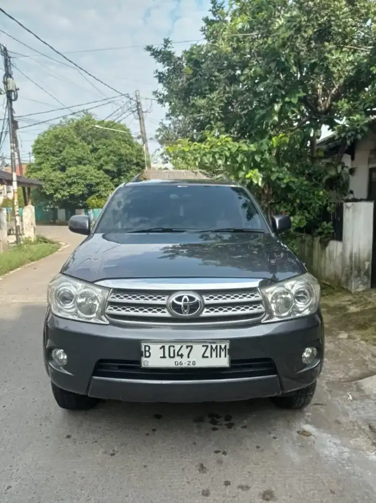 Toyota Fortuner 2006 Bensin