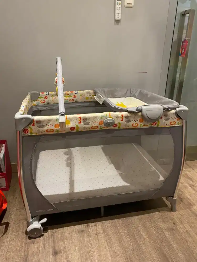 Ranjang/Kasur/Crib/Bedside Bayi brand Mothercare