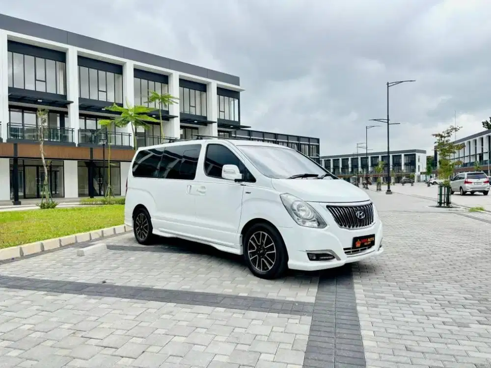 Hyundai H1 H-1 Royale Limited 2.5 vgt Diesel 2018 Type Tertinggi
