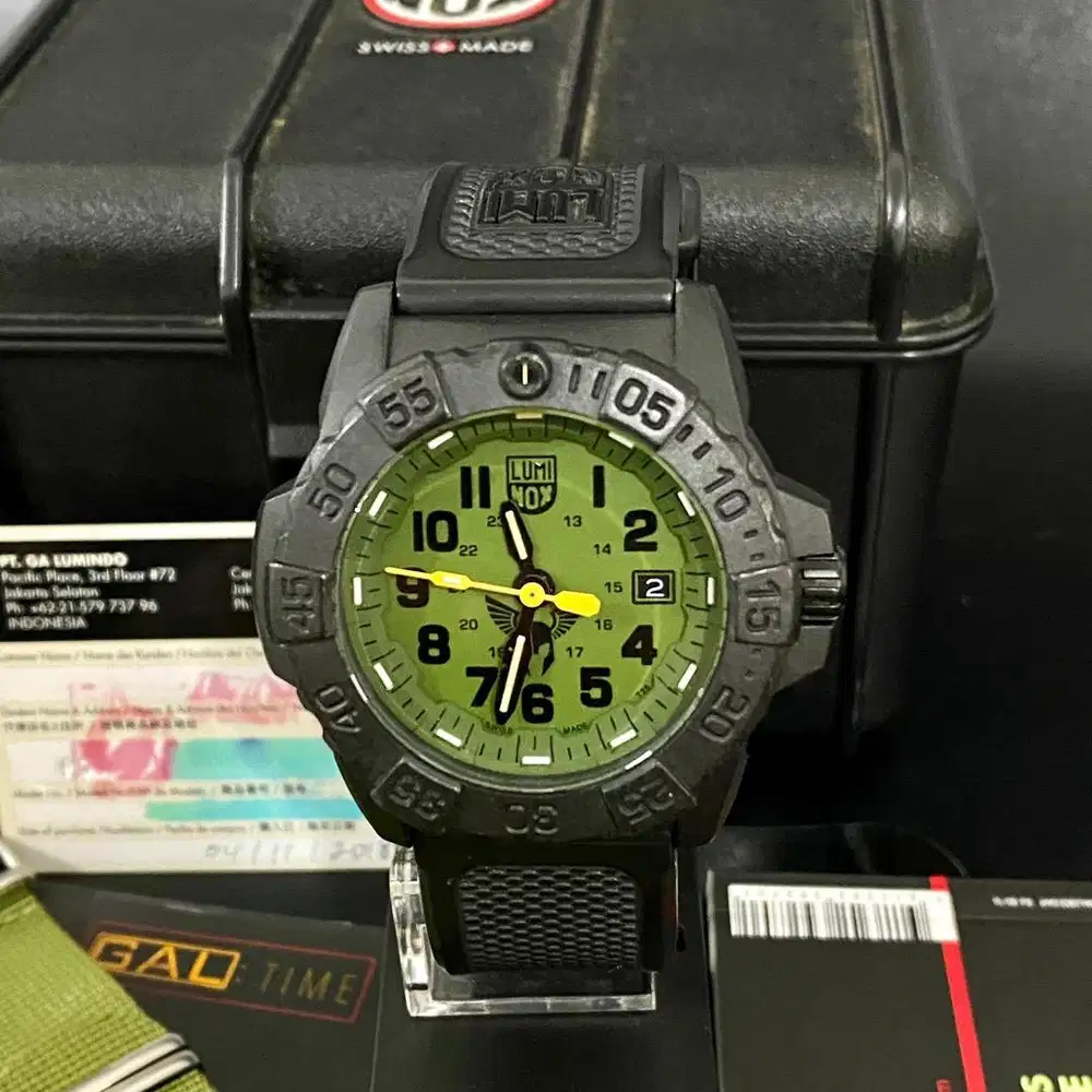 Luminox Navy Seal Colormark 3051.GO green dial 2019