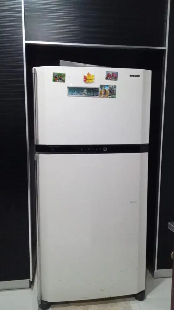 Kulkas 2 Pintu Sharp SJ-P751NLV-BE