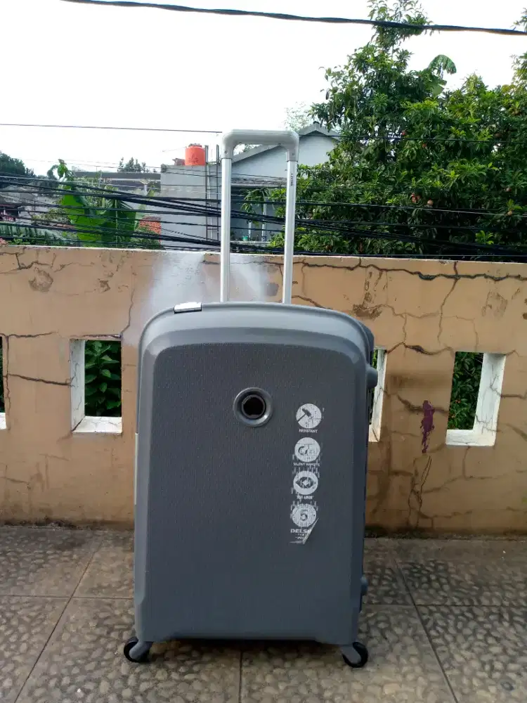 DELSEY BELFORT Made in France size 27inch