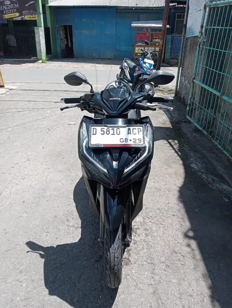 DIJUAL HONDA VARIO 125 ESP CBS ISS THN 2019 WARNA HITAM