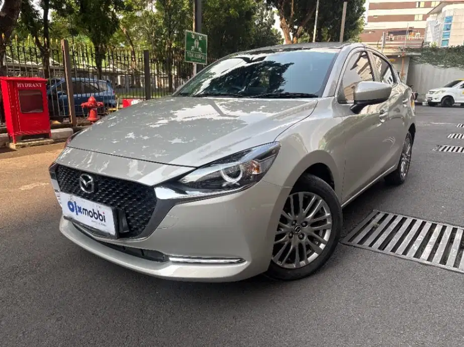 Like New TDP 12JT - Mazda 2 1.5 Bensin-AT 2023 Silver