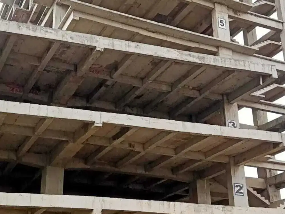 Hotel setengah jadi Nirwana ex Fiducia di jatinegara