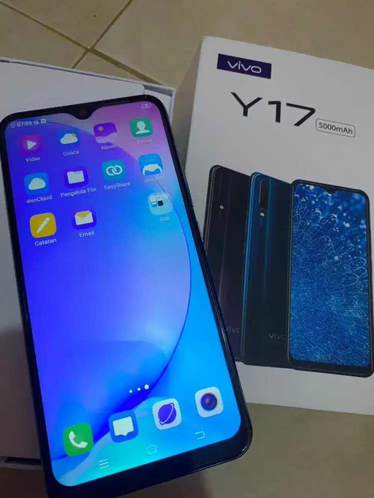 Vivo y17 ram8 |256gb