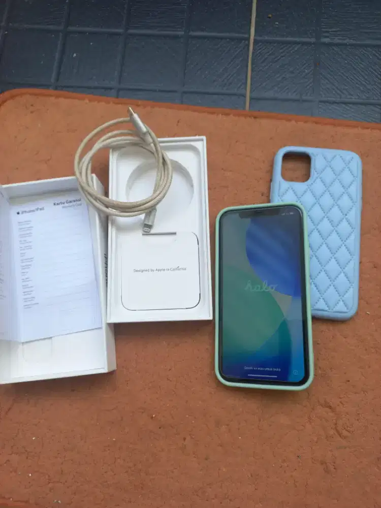 Iphone 11 64gb IBOX Hitam