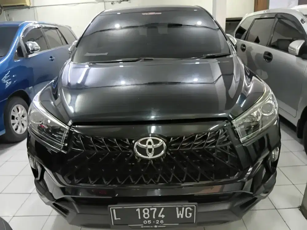 Toyota Innova Venturer Automatic 2021 Solar