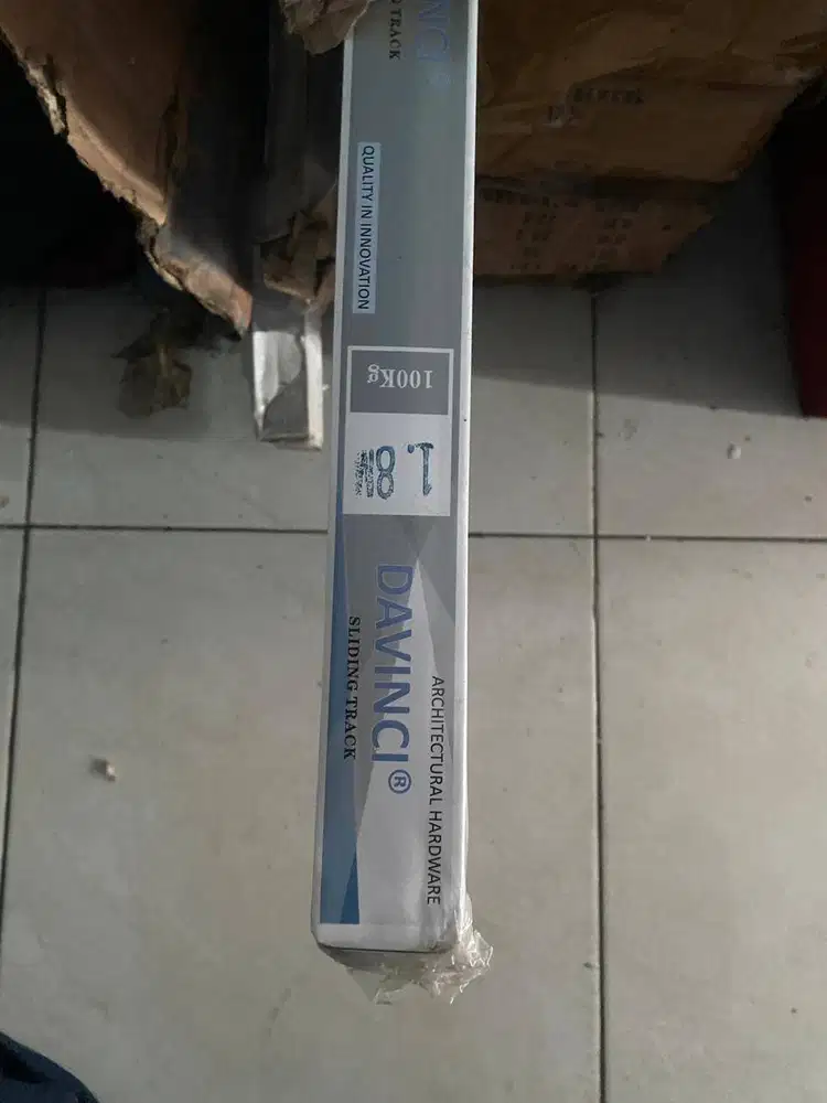 Rel pintu sliding merk Davinci