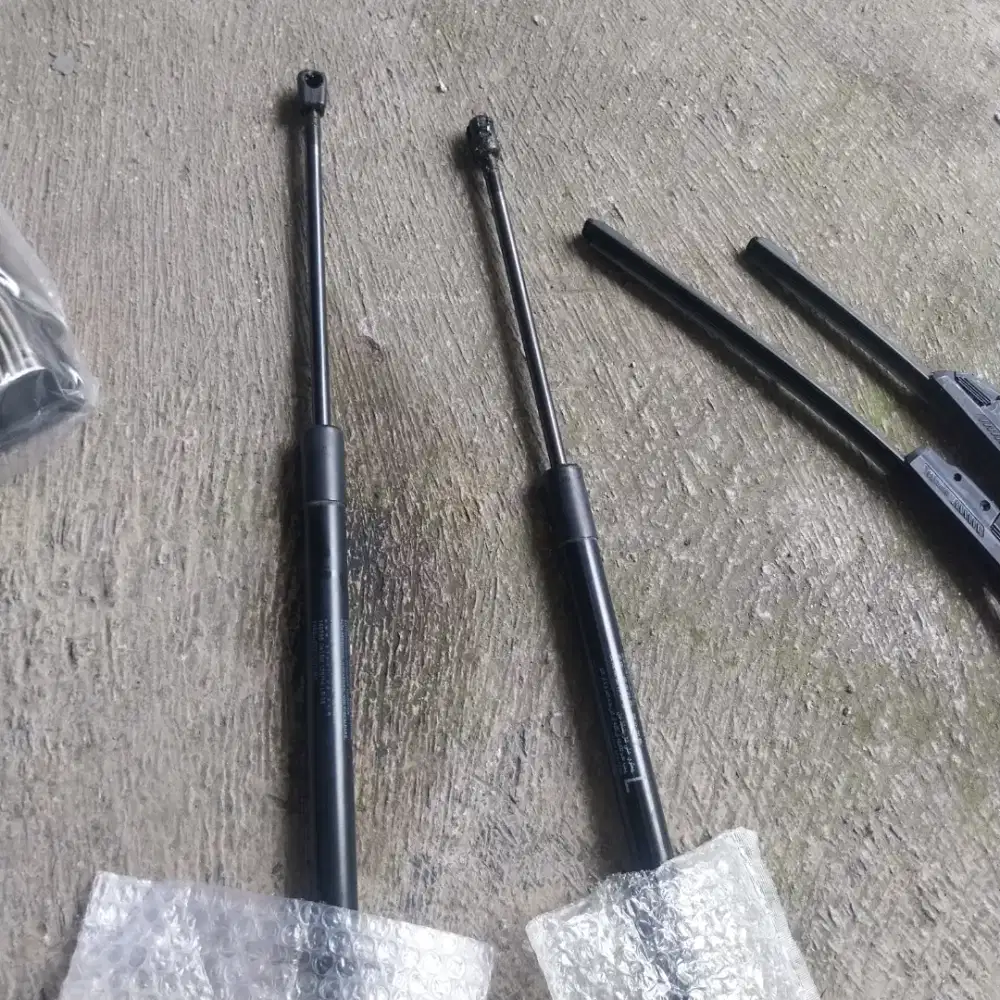Hidrolik pintu mobilio serta wiper depan