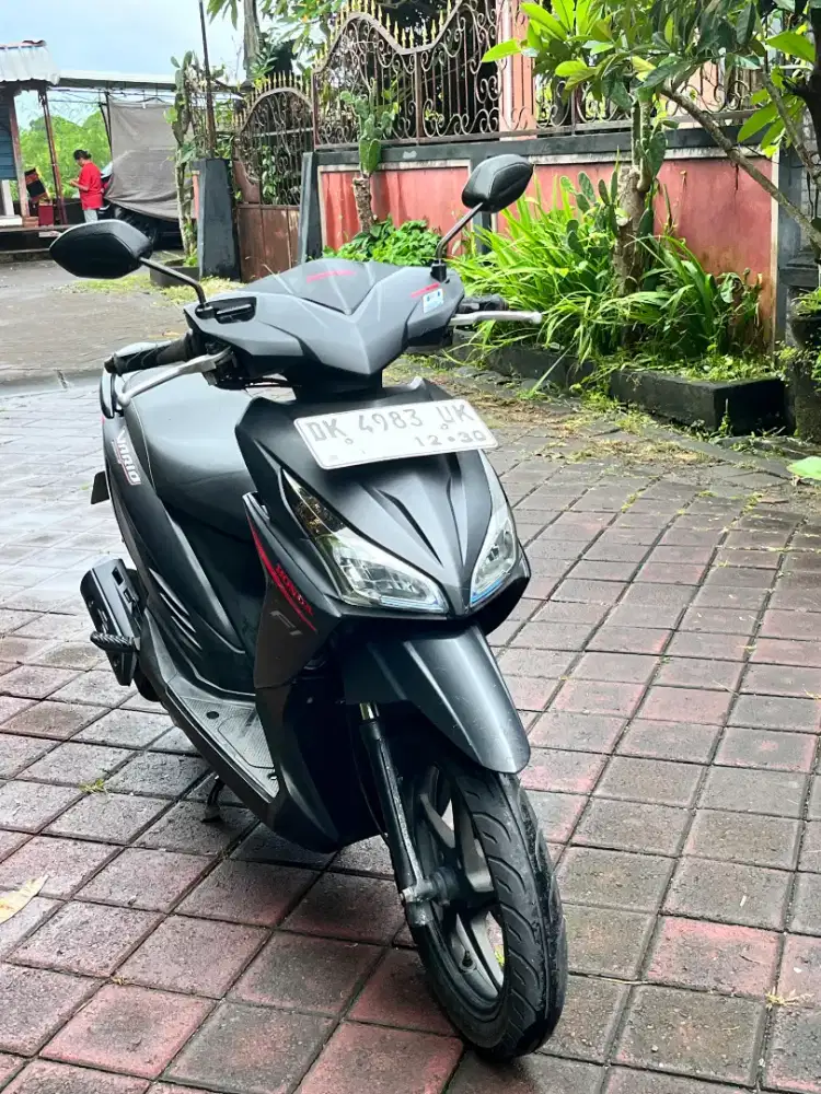 Jual Vario 110 thn 2015 Fi, warna hitam dop.