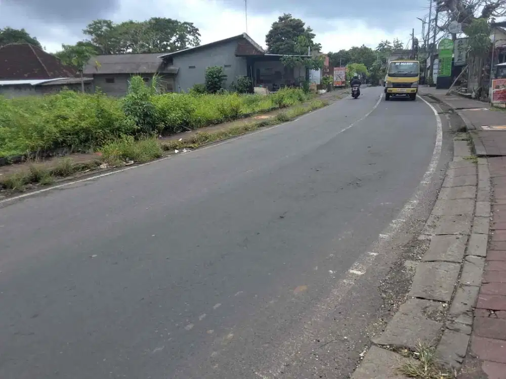 tanah premium di sewakan berlokasi mainroad labuansait pecatu