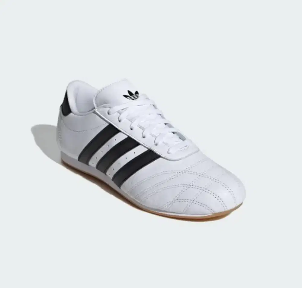Jual cepat size 39 adidas Taekwondo lace shoes