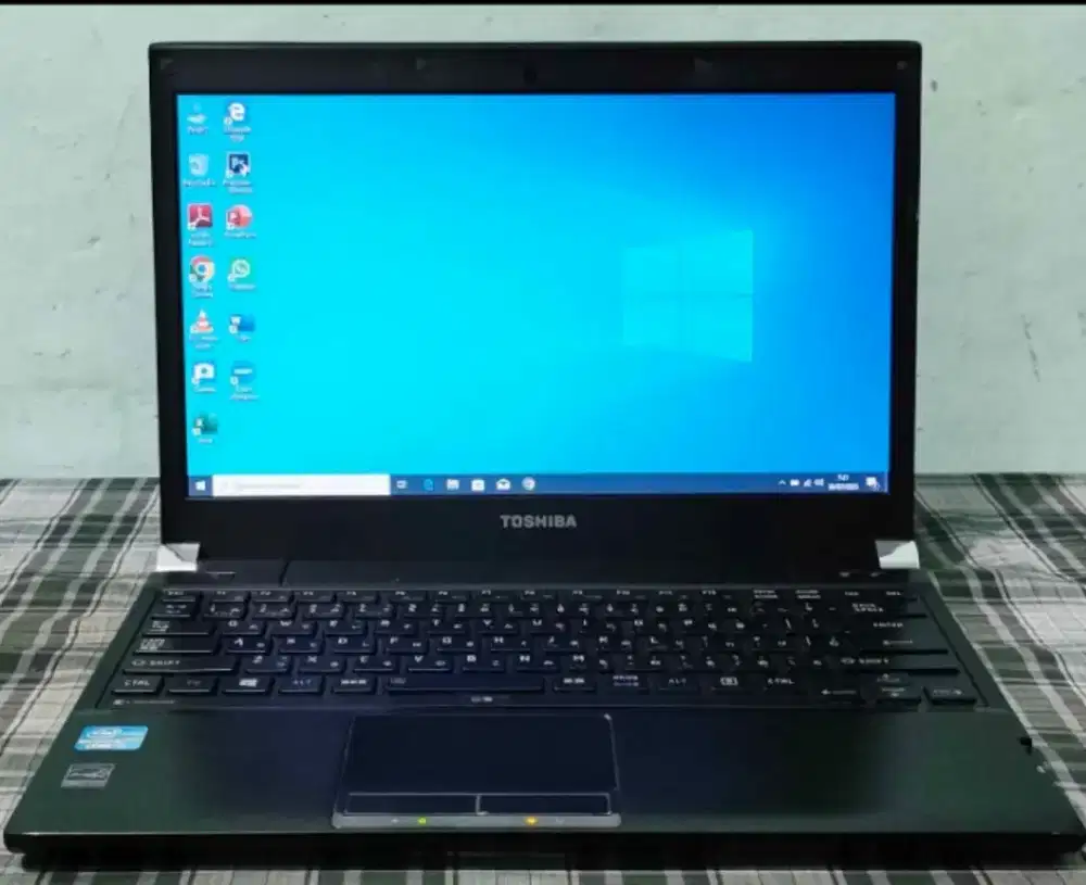 Laptop Toshiba dynabook R732