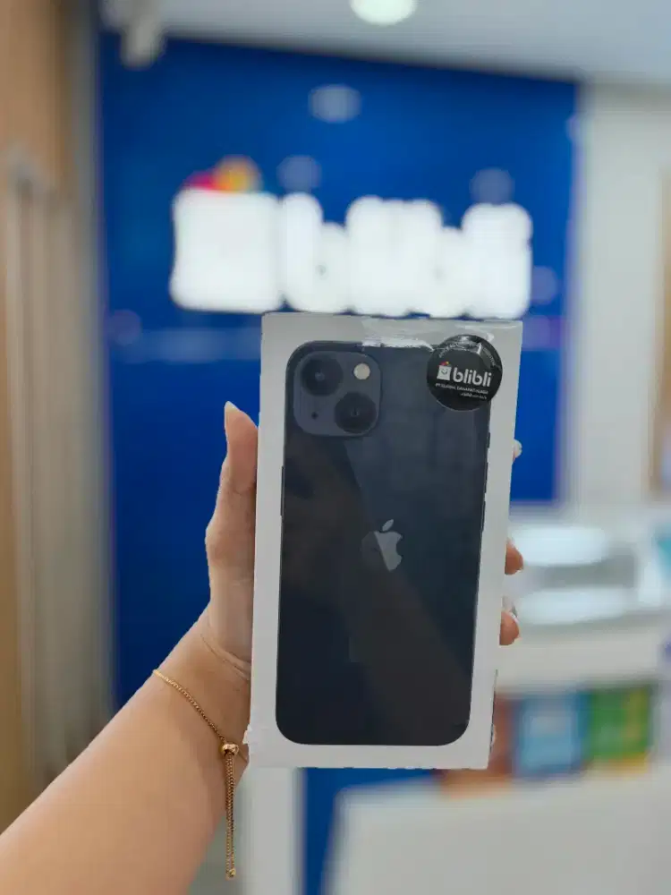 Iphone 13 basic internal 128 8jutaan aja.