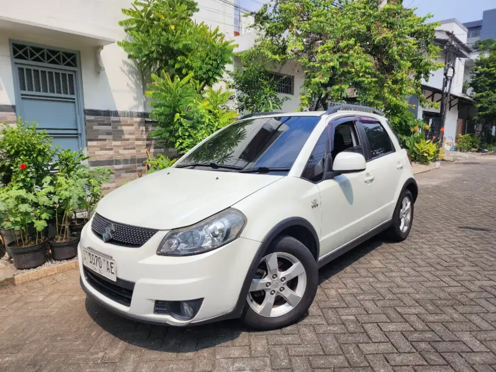 Suzuki X-Over Matic Tahun 2010