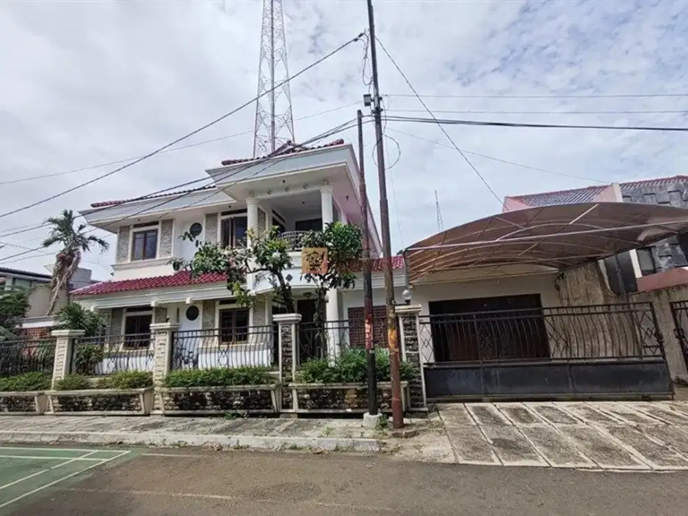 Shm! Rumah besar Nyaman dan luas! Nego sampai jadi dijual Rumah komplek kobkamtip joglo