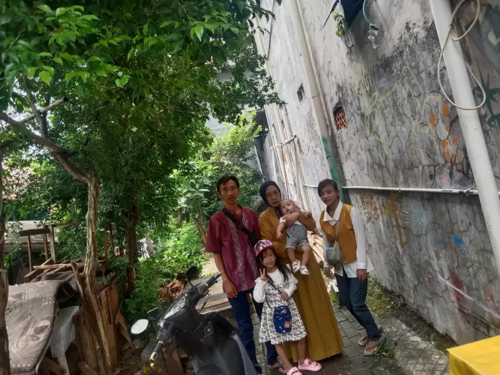 Jaga teh solo dan jaga toko