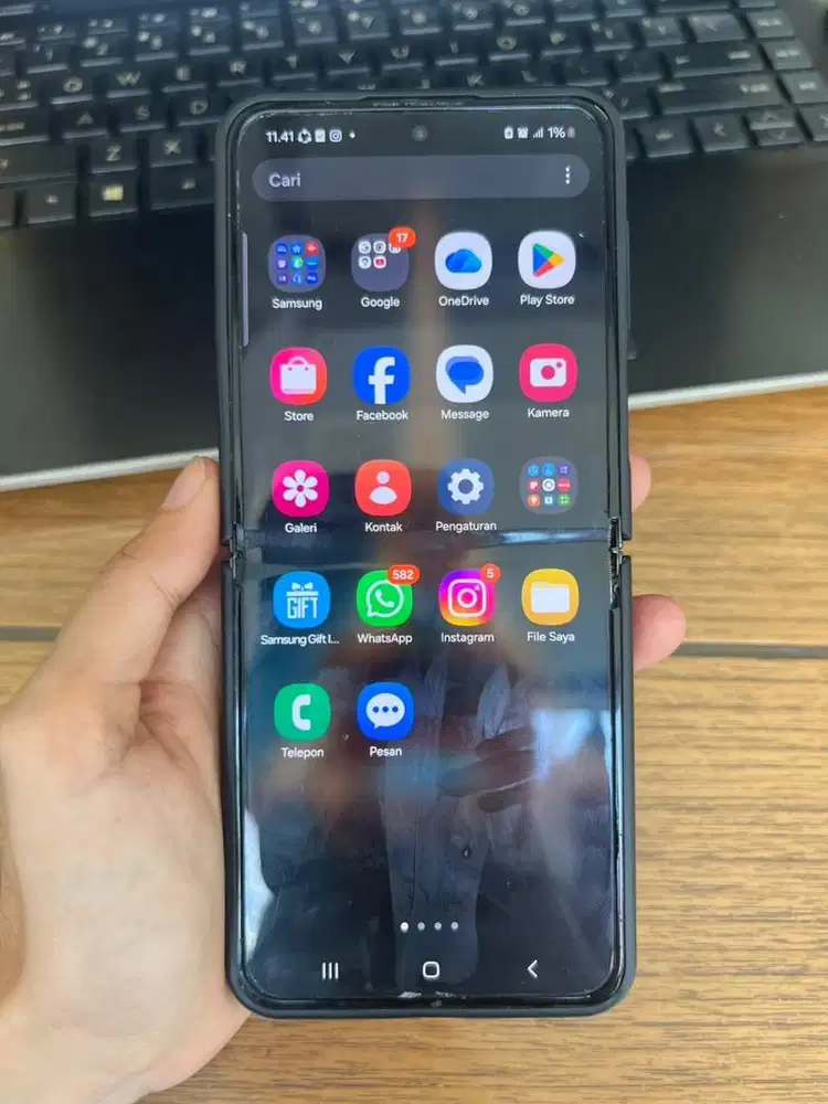 Di Jual Handphone Samsung Galaxy Z Flip 5 Second