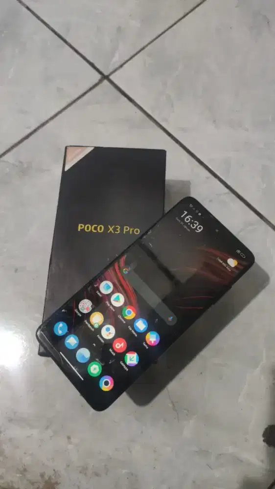 Xiomi poco x3 pro 8/256 hp dus minus retak dikit lcd ori