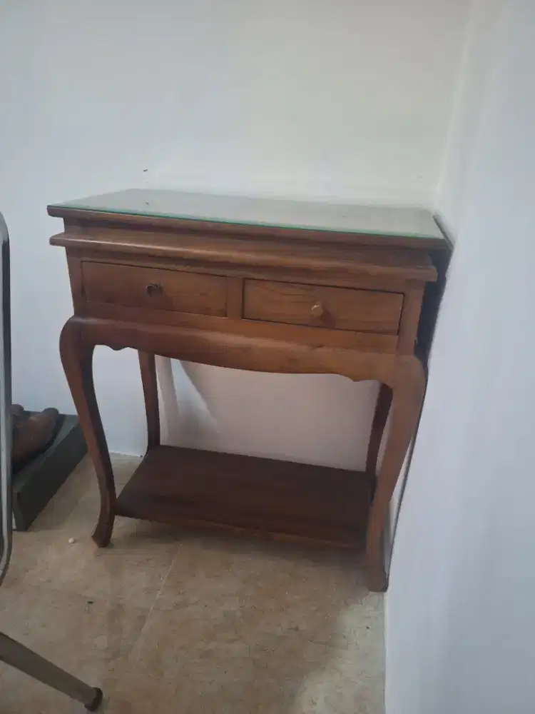 Dijual Meja Hias Antik Jepara