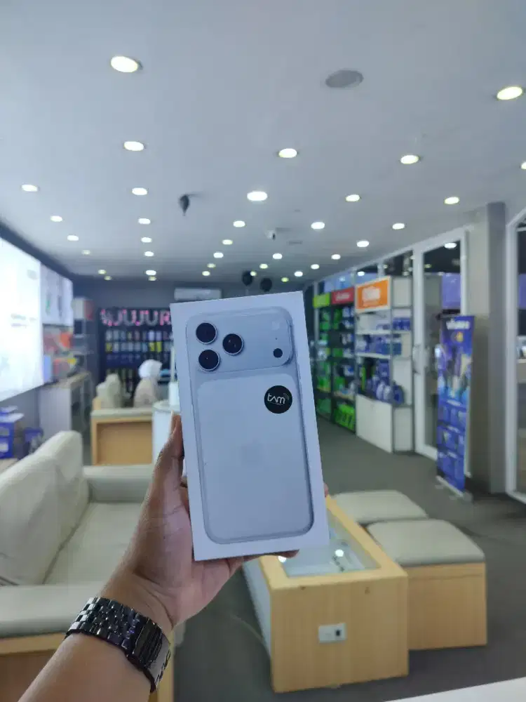 READY IPHONE 17 pro max 512 SILVER