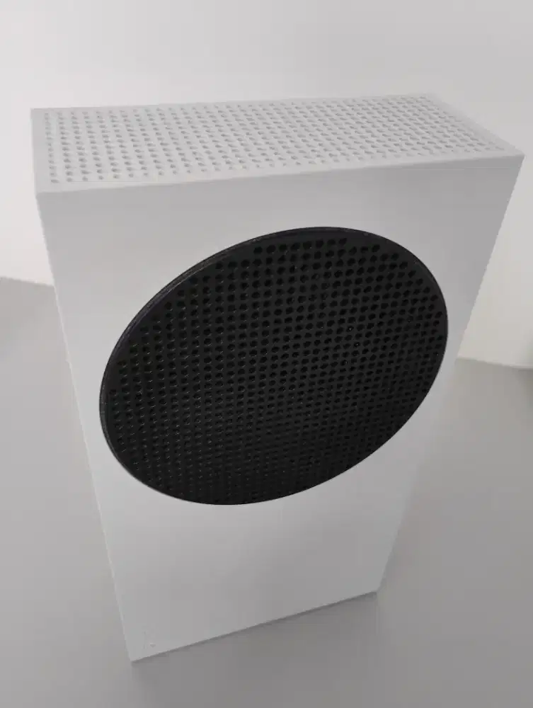 Xbox Series S + 1 Controller