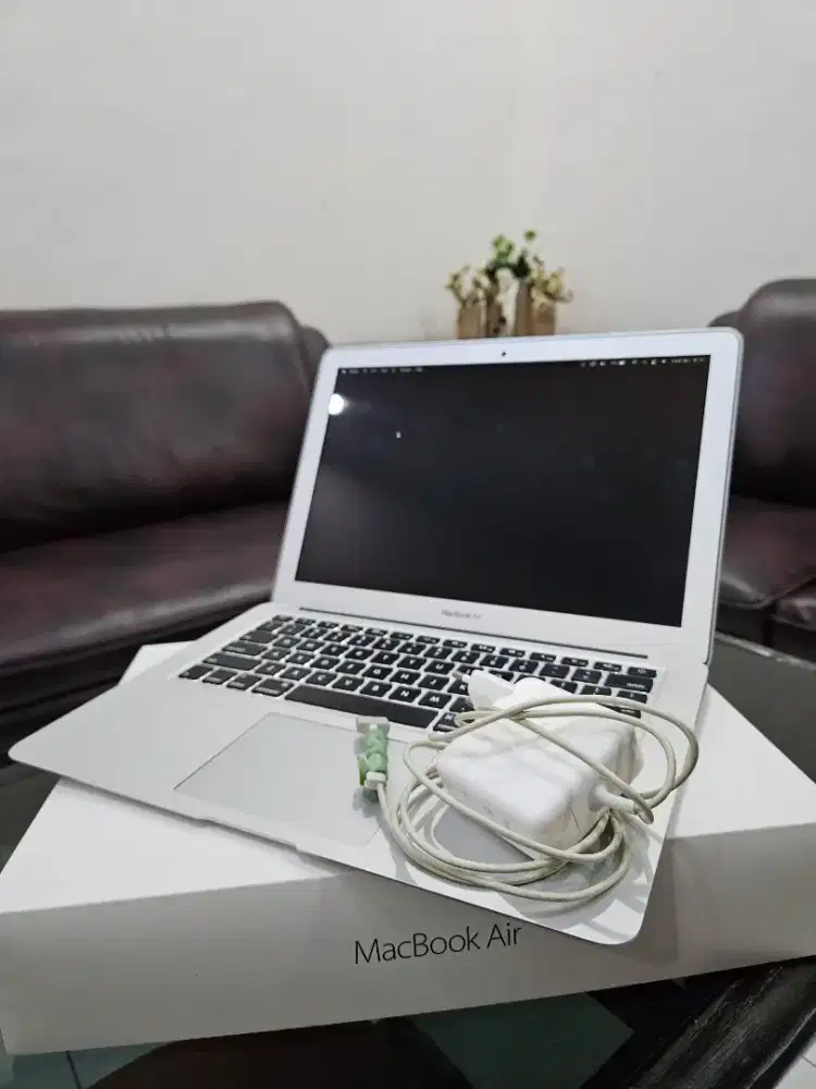 Macbook Air 2017 8/128