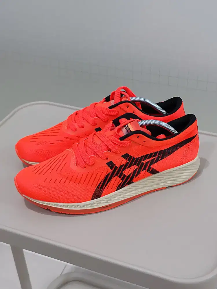 Sepatu Running Asics Tokyo size 44