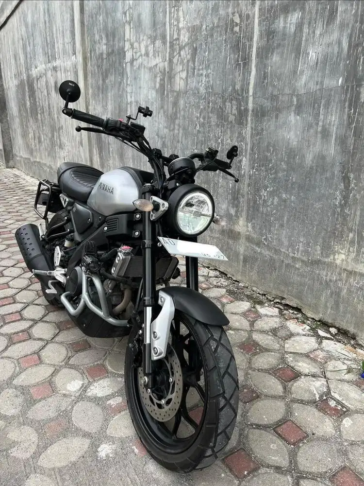 Dijual Yamaha XSR Kondisi mulus, paketan siap touring!!