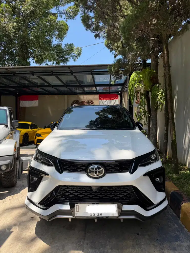 Toyota Fortuner 2.8 GR twotone siap pakai