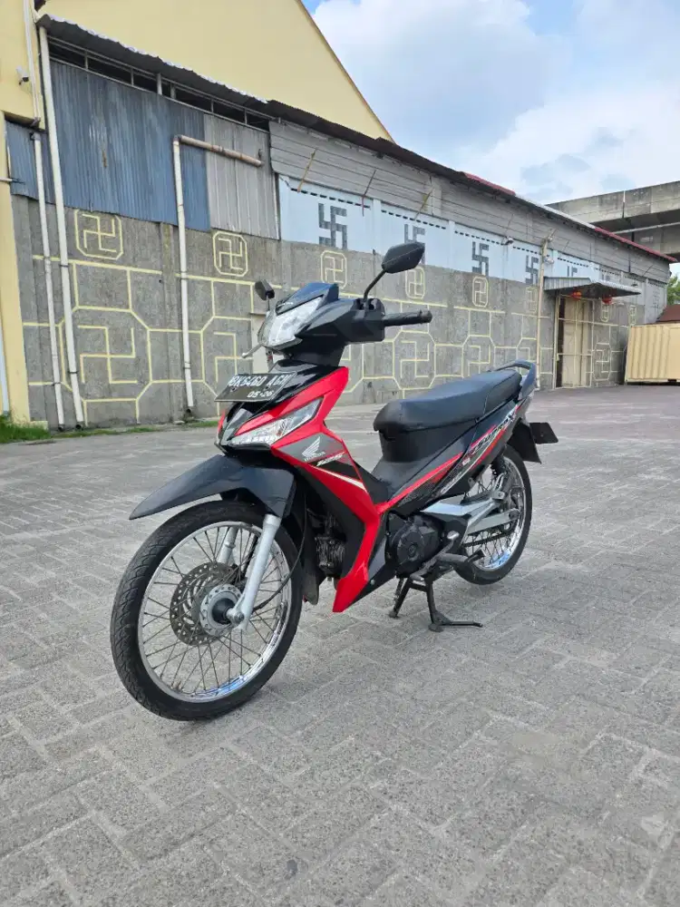 Honda Supra X 125 Merah Hitam 2016